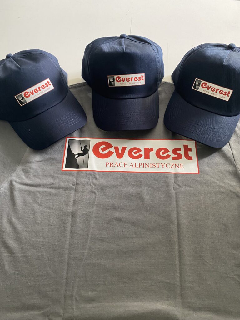 Opinie bustwear robimy nadruki drukarnia nadruków bydgoszcz mazowieckie koszulki z logo nadruk na koszulce logotyp czapka z logo