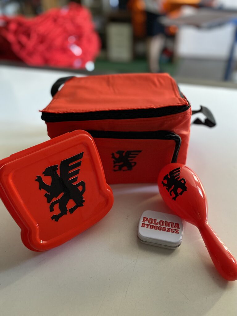 Opinie bustwear robimy nadruki drukarnia nadruków bydgoszcz mazowieckie koszulki z logo nadruk na koszulce logotyp sublimacja haft sitodruk polonia abramczyk